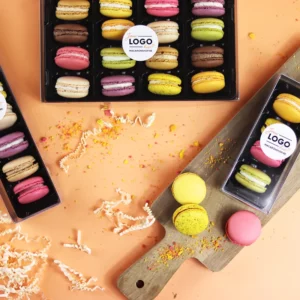 macarons avec boîtes à logo